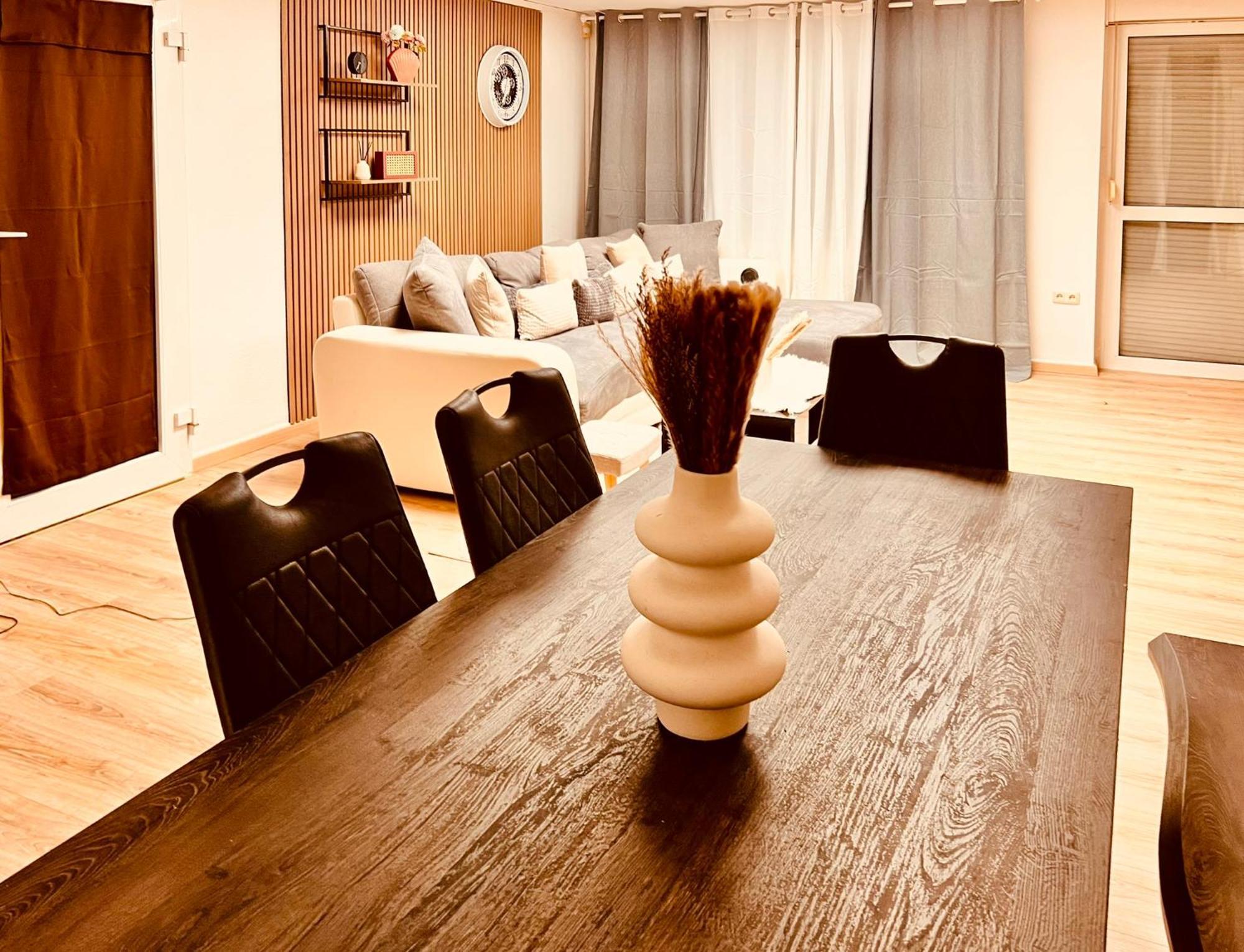 Cologne Luxe Living: Opulent Elegance Unleashed Leilighet Eksteriør bilde